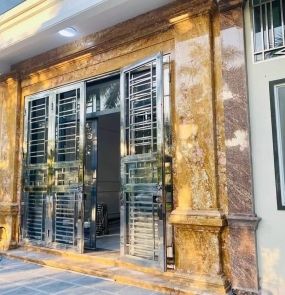 Đá ốp tường màu vàng