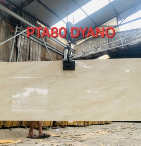 Lamar dyano