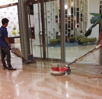Cách vệ sinh và bảo dưỡng đá hoa cương